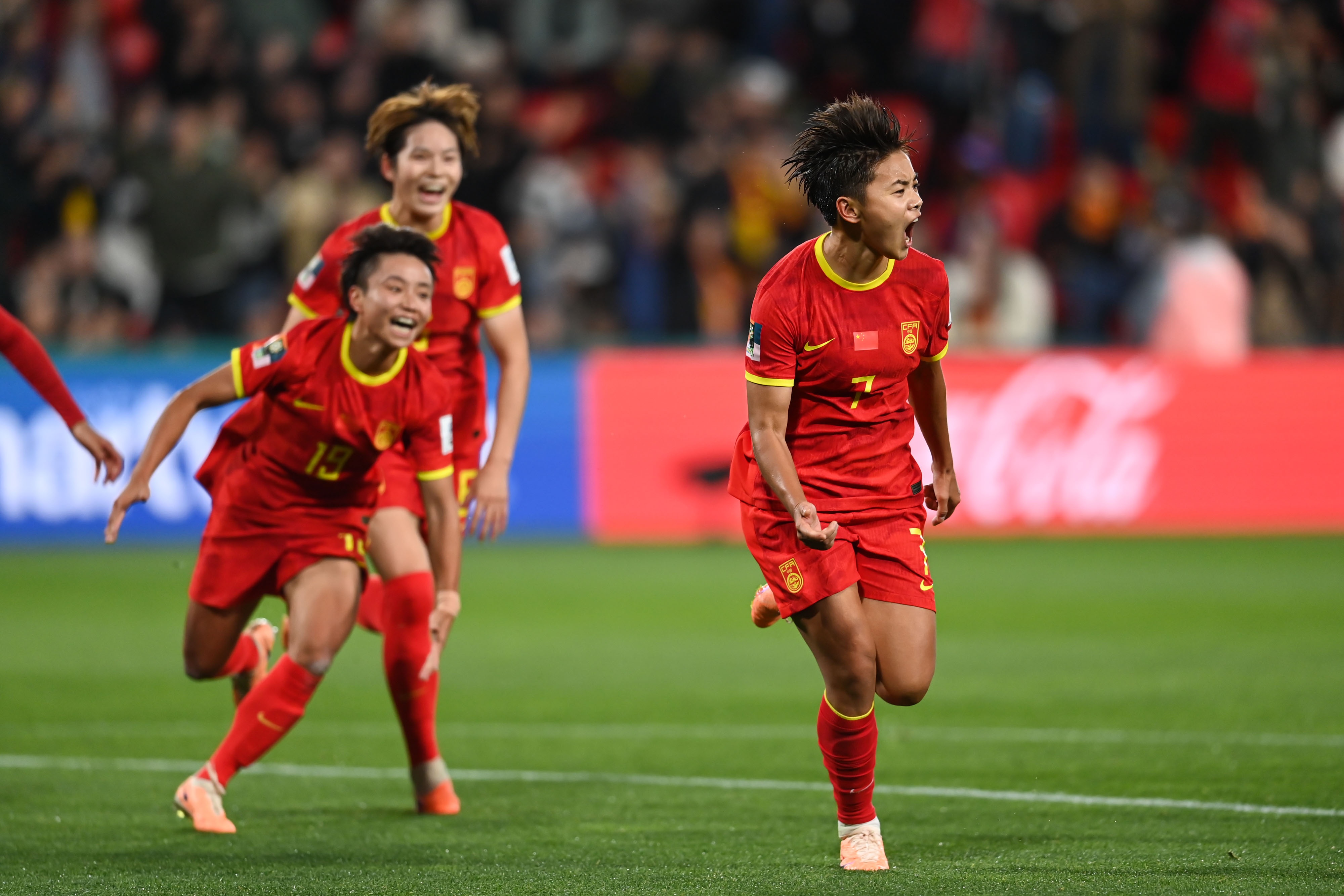 国际足坛再现中国力量女足晋级世界杯