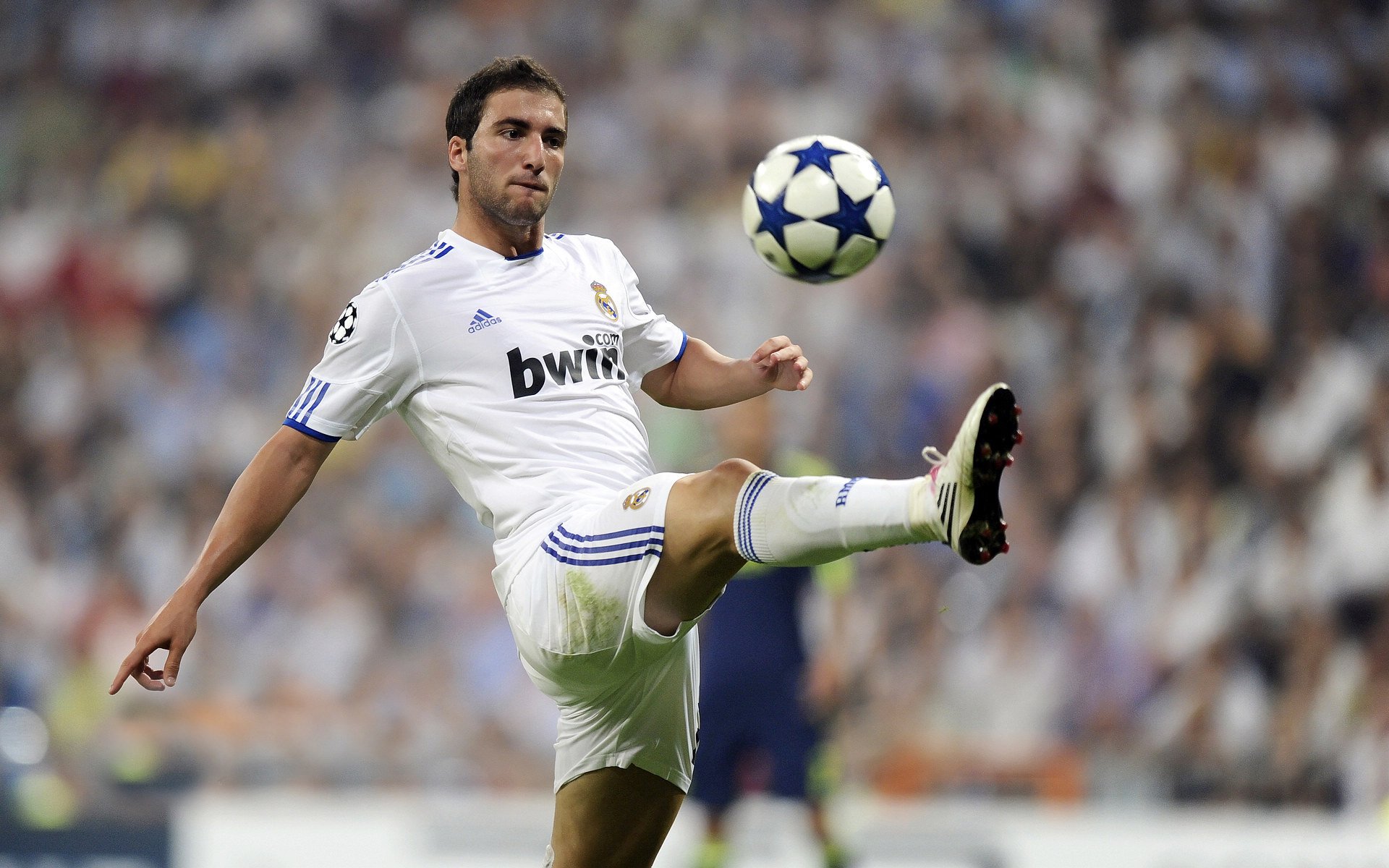 华体会体育-钻石联赛转会风云：曼联盯上锋线强援，孙颖莎或成交易筹码